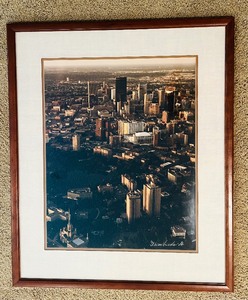 lot 271 image: Beautiful Framed Photo Arial View of Minneapolis Signed 1986