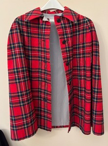 lot 362 image: Pretty Plaid and Tan Reversible Cape