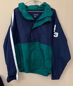 lot 402 image: Nautica Mens Size XL Windbreaker Jacket  Coat