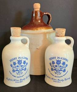 lot 384 image: Vintage Jug Trio
