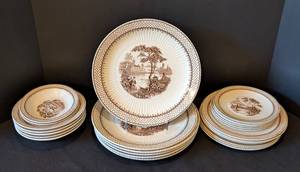 lot 94 image: William Adams & Sons Du Barry Brown Dish Set