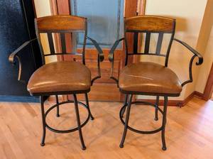 lot 186 image: Pair of Trendler Counter Height Swivel Stools
