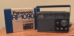 lot 555 image: Panasonic AMFM 3 Band Portable Radio Model RF-1090
