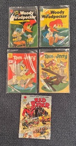 lot 557 image: Vintage Red Ryder, Woody Woodpecker and Tom & Jerry Comic Books