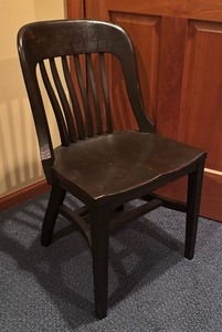 lot 591 image: Charming Vintage Wooden Chair