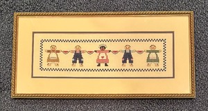 lot 663 image: Darling Needlepoint Decor