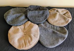 lot 486 image: Variety of Mens Tweed Flat Caps