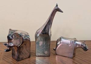 lot 572 image: Set of 3 Vintage Dansk Animal Figurines including Dansk Elephant Figurine