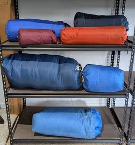 lot 702 image: Assorted Sleeping Bags