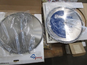 lot 5 image: New Steel Max 14 Blades