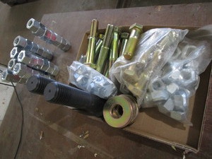 lot 17 image: Bolts, nuts, washers, new 34, two grade 8 1-34x7