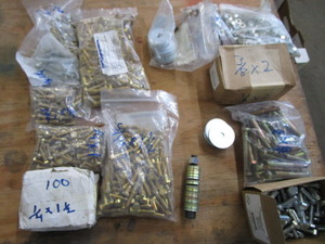 lot 20 image: Nuts & bolts, new 14, 38