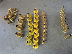 lot 43 image: Brass Fittings