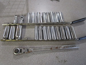 lot 57 image: Craftsman 38 Deepwell Metric