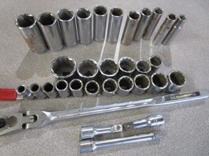 lot 61 image: Sockets, Ratchet, Extensions