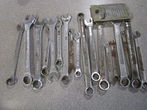 lot 64 image: Combo Wrenches, Midget Set