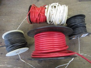 lot 76 image: Rolls Of Wire, Primary & 14ga