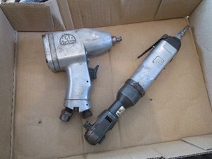 lot 108 image: MAC 38 & IR 38 Impact Wrenches
