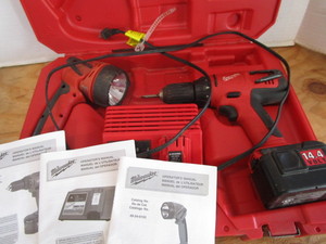 lot 111 image: Milwaukee Drill Driver