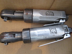 lot 112 image: MAC & IR 14 Air Ratchets