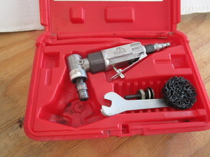 lot 115 image: MAC Angle Head Die Grinder