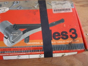 lot 149 image: Adjustable Thread Restorer