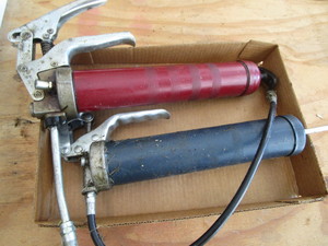 lot 150 image: Grease Guns