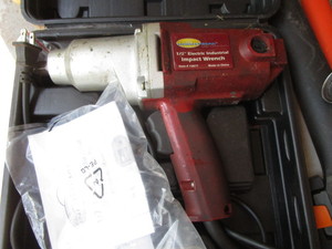 lot 193 image: Electric 12 Impact Wrench