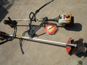 lot 198 image: Ryobi Trimmer, Lil Red Brush Cutter