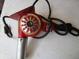 lot 204 image: Master Heat Gun