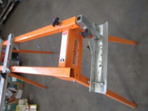 lot 210 image: Port-A-Mate Folding Stand