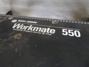 lot 211 image: B&D Workmate