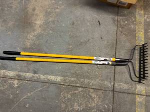 lot 10 image: 2 Expert Gardener Bow Rake