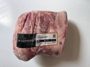 lot 97 image: CC. 8.60lbs USA Prime Pork Shoulder Butt