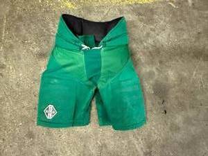 lot 131 image: LL. Tackla Sports Junior Hockey Breezers
