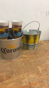 lot 138 image: Corona Extra Bucket and Glass Set with Tropical Design