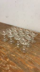 lot 151 image: Set of 10 Vintage Glass Champagne Coupes