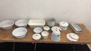 lot 179 image: Collection of Enamelware Kitchen Bowls and Pots with Lids