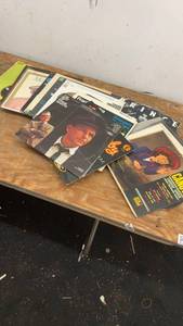 lot 217 image: Collection of 12 Vintage Vinyl Records Including Frank Sinatra
