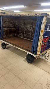 Used Airline Cargo Container with Wheels