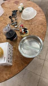 lot 272 image: Assorted Houseware Collection with Masons Bowl and Kitchen Tools