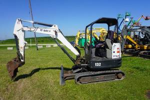 2016 Bobcat E32 Mini Tracked Excavator