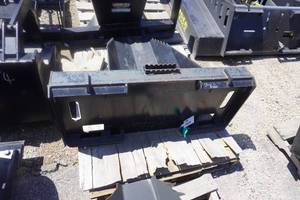 lot 19 image: Brand New Universal Mount Bobcat Skid Loader Skid Steer Spade Bucket