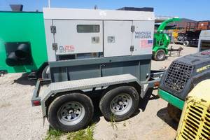 lot 8 image: 2015 Wacker Model G25 20KW Tow Behind Generator