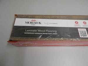 lot 14 image: Mohawk Surface Laminate Flooring - Color Townview Oak