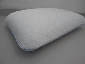 Tempur-Pedic Serenity Cooling Memory Foam Pillow