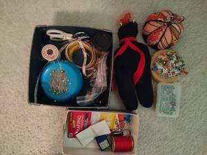 lot 168 image: Lot of Sewing Supplies