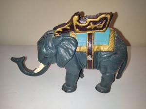 lot 37 image: Vintage Elephant Cast Iron Mechanical Bank