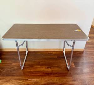 lot 195 image: Folding Camp Table