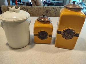 lot 203 image: Pier 1 Rooster Canisters  Additional Jar